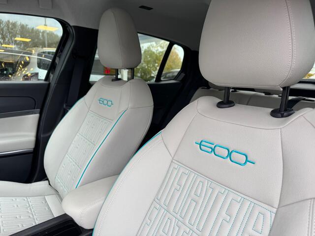 Fiat 600 1.2 Hybrid La Prima