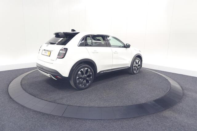 Fiat 600 1.2 Hybrid 100 DCT6 La Prima | Camera | Adaptieve Cruise Control | Dodehoekdetectie | Stoelverwarming