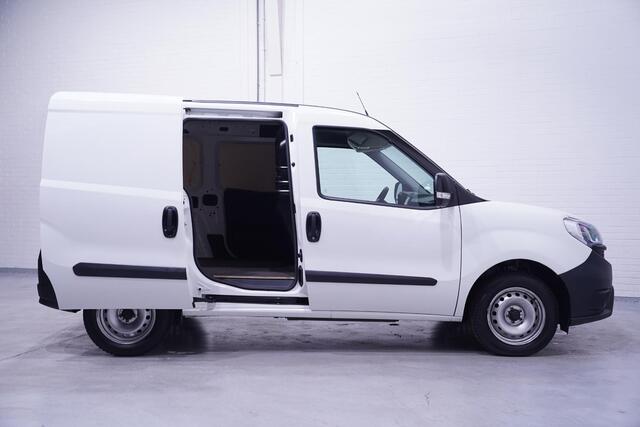 Fiat DOBLO 1.3 Mjet 95 pk L1H1 Airco, 3-Zits, Bluetooth Laadruimte pakket