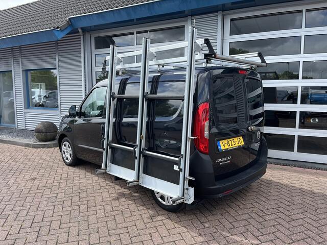 Fiat DOBLO Cargo 1.3 MJ L1H1 Actual Resteelwagen