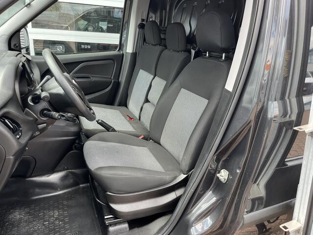 Fiat DOBLO Cargo 1.3 MJ L1H1 Actual Resteelwagen