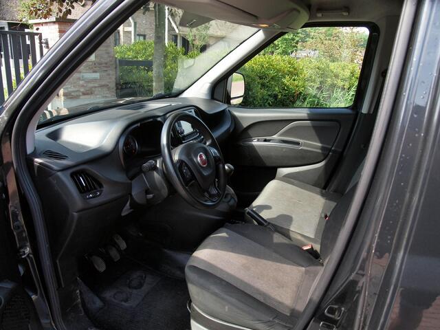 Fiat DOBLO Cargo 1.3 MJ L1H1 SX | Bijrijdersbank | Airco | Navigatie | Trekhaak | Parkeersensoren |