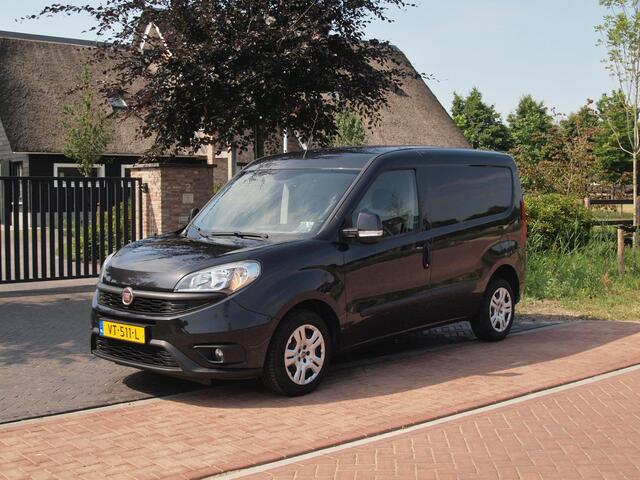 Fiat DOBLO Cargo 1.3 MJ L1H1 SX | Bijrijdersbank | Airco | Navigatie | Trekhaak | Parkeersensoren |