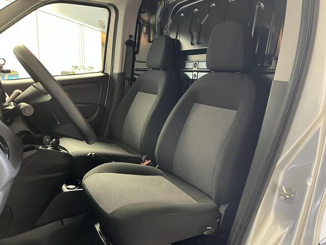 Fiat DOBLO Cargo 1.6 MJ L1H1 | Achteruitrijcamera | Parkeersensoren V+A | Trekhaak | Airco |