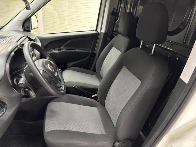 Fiat DOBLO Cargo 1.6 MJ L1H1 / Cruise control / Navigatiesysteem full map / Zijschuifdeur rechts / Airco / NAP /