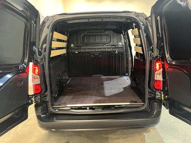 Fiat DOBLO 1.5D 130pk L1 Automaat / Euro 6 / Airco / Cruise Control / CarPlay / Camera / 3-Zits / 13.300 KM !!