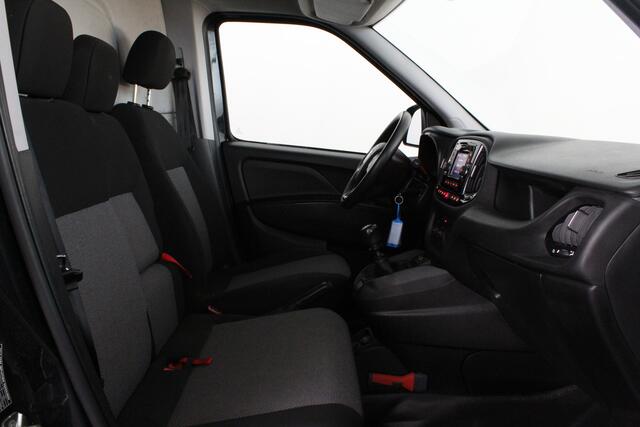 Fiat DOBLO Cargo 1.6 MJ L1H1 105pk > Trekhaak/imperiaal/Cruise/3-zit/navi
