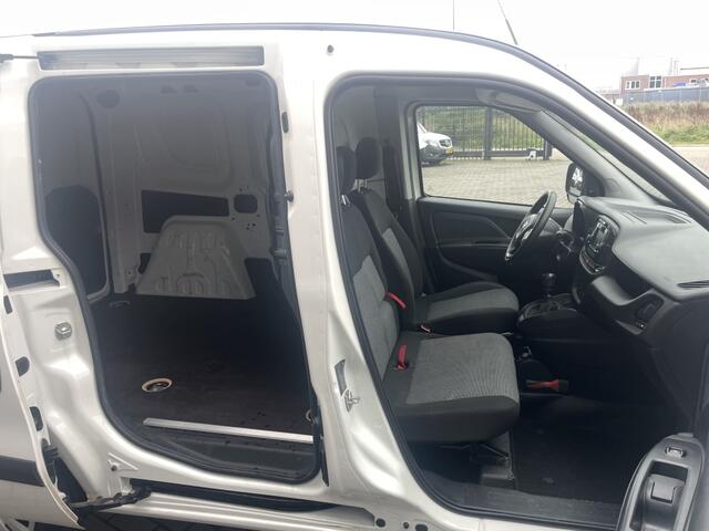 Fiat DOBLO 1.6 MJ 105PK airco | navigatie | 3-zits