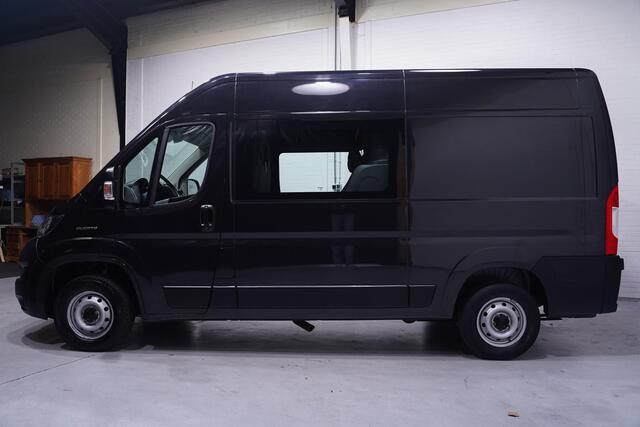 Fiat DUCATO 2.3 MultiJet 120 pk Dubbel Cabine L2H2 Navi Camera, Cruise Control, Trekhaak 2.500 kg, 6-Zits, NAP