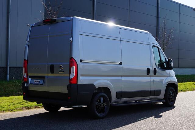 Fiat DUCATO 35 2.2 MultiJet L2H2 Grijs Metallic |Digitaal Dashboard |Groot scherm |Carplay en Android auto |Camera |Cruise |Navi |Climate |Nieuwstaat |140 pk |BPM vrij