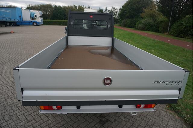 Fiat DUCATO MAXI 35 180PK AUT Series 10 Open laadbak BPM VRIJ 10" Navi, Climate, LED!! NR. V02*