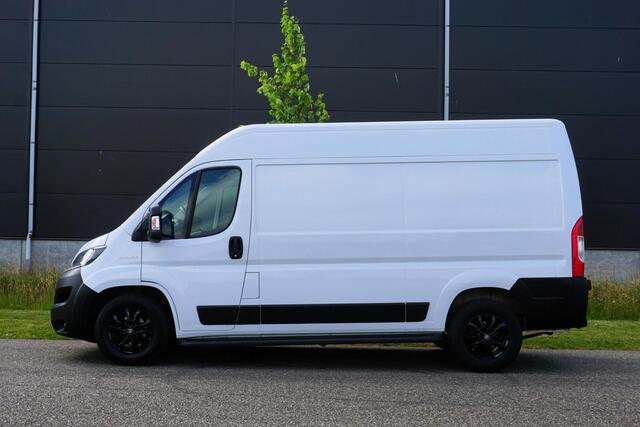 Fiat DUCATO 35 2.3 MultiJet L2H2 Automaat 9-traps |160 pk |1e eigenaar |Topstaat |BPM voordeel |EURO6 |Climate control |Cruise |Navi |Camera |Bluetooth media telefonie |3500 KG |Camperbasis
