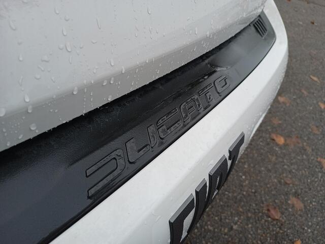 Fiat DUCATO L2H2 2.2 MultiJet 180pk 3.5t Heavy | BPM vrij | NAVI | Multimedia | Apple CarPlay | Android Auto | Achteruitrijcamera | Parkeersensoren achter | Dode hoek detectie | Digital cockpit | Stuurwielbediening | Inklapbare buitenspiegels | Bestuurdersstoel comfo