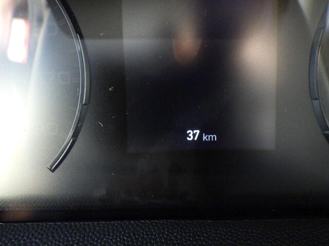 Fiat DUCATO 2.2 MultiJet 140 PK L3H2 | Ruim ¤ 10.000 korting op nieuwprijs! | BPM Vrij | Zeer complete uitvoering | 2500 KG Trekvermogen | Groot Multimedia Scherm | Verzwaarde Vering | All Season Banden | 2-Zits | LED Verlichting | Volledige Betimmering |