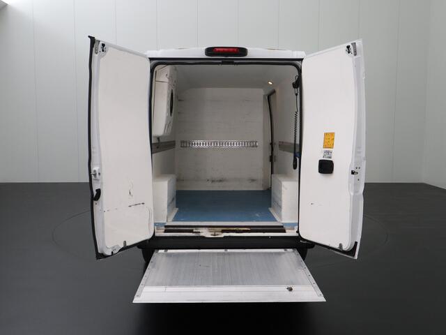 Fiat DUCATO 2.3 MultiJet 150PK L3H2 Koelauto | Laadklep | Navigatie | Camera | 3-Persoons | Airco | Cruise