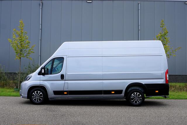 Fiat DUCATO 2.2 MultiJet L4H3 3.5t Heavy |Trekhaak 3000KG |180 pk |Full LED koplampen |Groot scherm Navi |Camera |Carplay |Android auto |Metallic |Parkeersensoren |Mistlampen |Cruise control |Climate control |EURO6