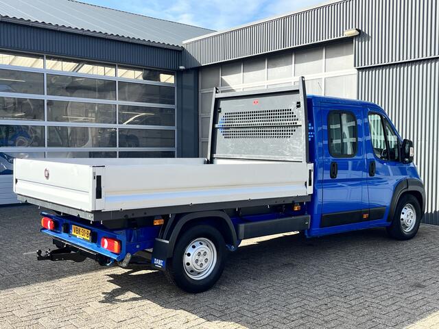 Fiat DUCATO 35H 2.3 MultiJet L3 Airco Trekhaak 3000kg trekgewicht Stuurwielbediening Telefoonverbinding open laadbak Pick-up 3-Persoons p-up Bakwagen Euro 6 Bpm vrij voor particulier gebruik! 1e eigenaar