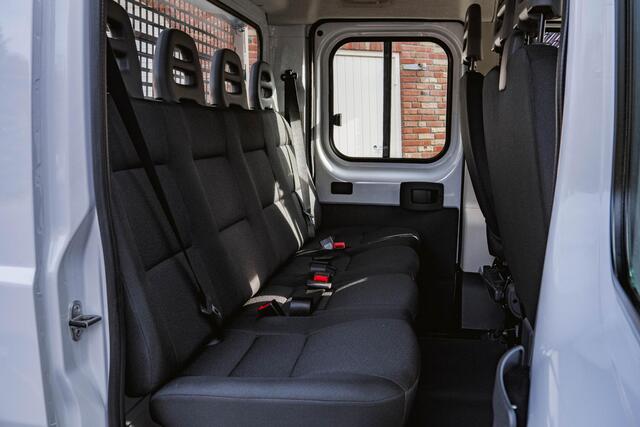 Fiat DUCATO 2.2 Mjet 140 pk Dubbel Cabine va 419,- p/m 7-Zits Pick Up/Open Laadbak LxBxH 330x202x40 cm, Airco, Nieuw