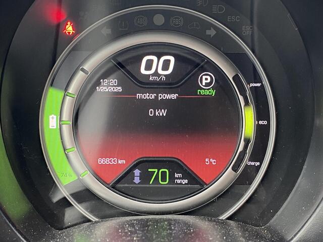 Fiat E-500 (Electric) 24kwh automaat met o.a. leer, climate control, cruise, bluetooth, etc.