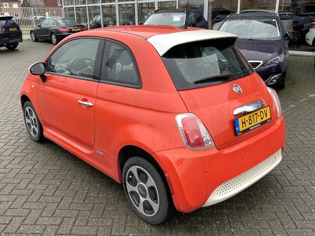 Fiat E-500 (Electric) 24kwh automaat met o.a. leer, climate control, cruise, bluetooth, etc.