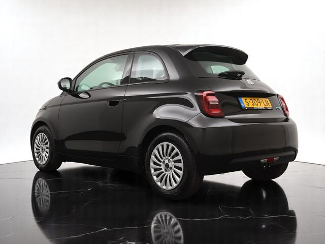 Fiat E-500 Electric 42kWh 119PK - Navigatie via Apple Carplay/Android Auto - Climate control - Cruise control - 12 maanden garantie - WLTP actieradius 314 km.