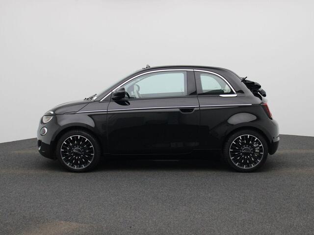 Fiat E-500 C La Prima 42 kWh 119PK | Navigatie | Lederen Bekleding | Digital Cockpit | Achteruitrijcamera | Apple CarPlay & Android Auto