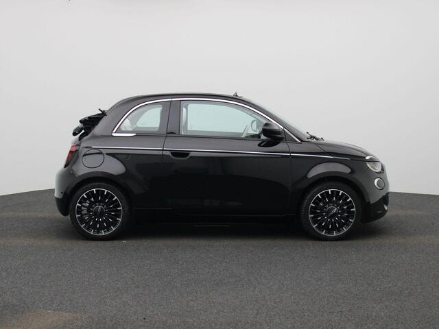 Fiat E-500 C La Prima 42 kWh 119PK | Navigatie | Lederen Bekleding | Digital Cockpit | Achteruitrijcamera | Apple CarPlay & Android Auto
