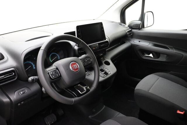 Fiat E-Doblo 136 L1 50 kWh | Navigatie | Climate control | Parkeersensoren | Metaallak | Cruise control | Bluetooth | Geen kilometers!