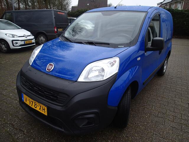 Fiat FIORINO 1.4 Easy Pro BENZINE UITVOERING !! VOORZIEN VAN AIRCO !!