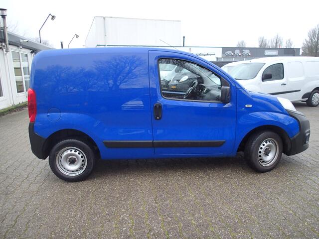 Fiat FIORINO 1.4 Easy Pro BENZINE UITVOERING !! VOORZIEN VAN AIRCO !!