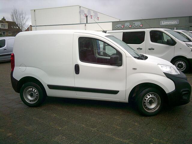 Fiat FIORINO 1.4 Easy Pro BENZINE UITVOERING !!! VOORZIEN VAN AIRCO !!!
