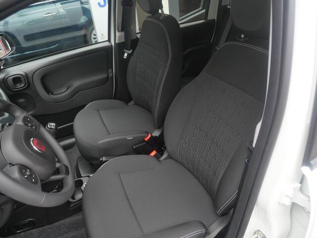 Fiat PANDA Hybrid Cross | MY24 | Airco | Bluetooth Dakrails | LED | PDC | Uit voorraad leverbaar !