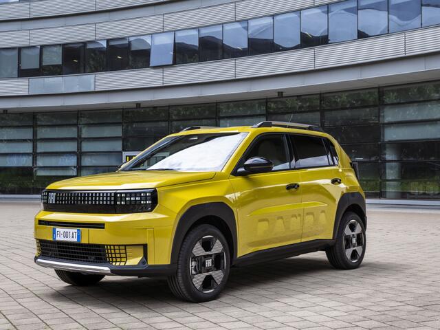 Fiat PANDA Grande La Prima 44 kWh | Clima | Cruise | Camera | Apple Carplay | 17" | Navi | Winter Pack