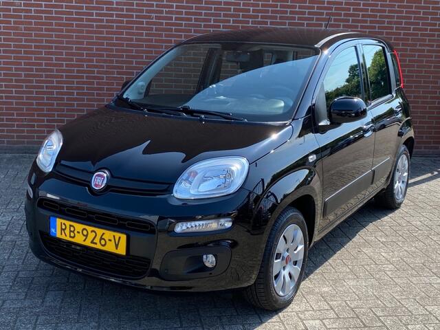 Fiat PANDA 0.9 TWINAIR 80PK LOUNGE AUTOMAAT AIRCO TREKHAAK PDC