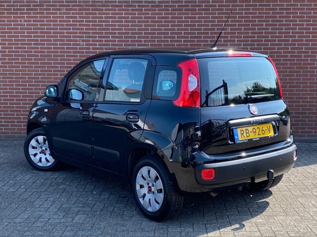 Fiat PANDA 0.9 TWINAIR 80PK LOUNGE AUTOMAAT AIRCO TREKHAAK PDC