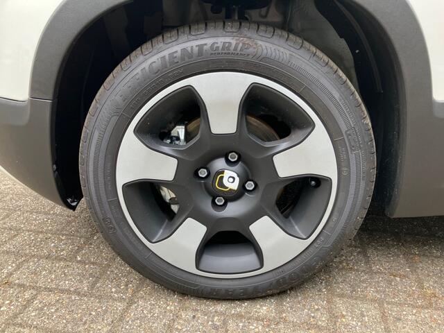 Fiat PANDA Pandina 1.0 Hybrid