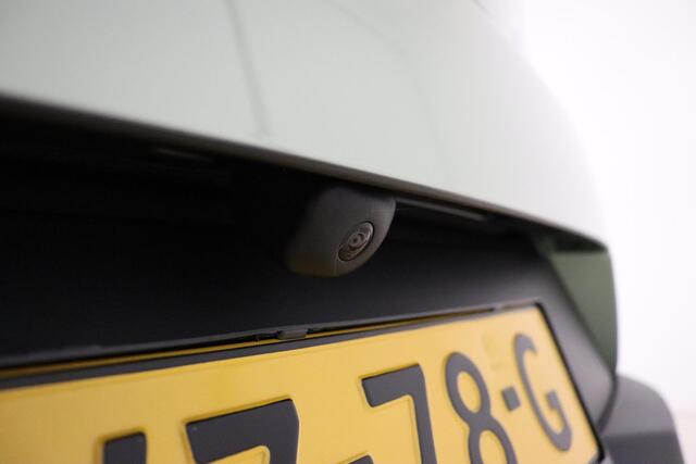 Fiat PANDA Grande 1.2 Hybrid La Prima | Demo | Automaat | NIEUW MODEL | Navigatie | Stoel & Stuurverwarming | Climate control | Camera | Hoge instap | Dakrails | Lichtmetalen velgen