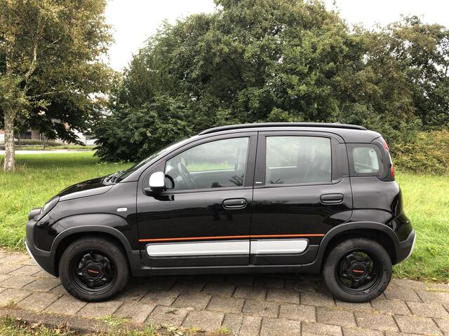 Fiat PANDA 1.0 Hybrid Cross Garmin CLIMATE|APPLE/ANDROID|DAB|5-PERSOONS