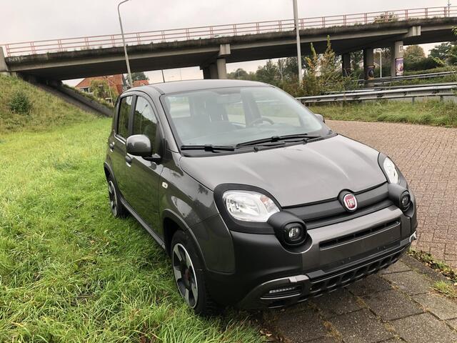 Fiat PANDA 1.0 Hybrid City Cross CLIMATE|APPLE/ANDROID|DAB|BLUETOOTH