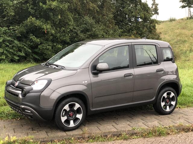 Fiat PANDA 1.0 Hybrid City Cross CLIMATE|APPLE/ANDROID|DAB|BLUETOOTH