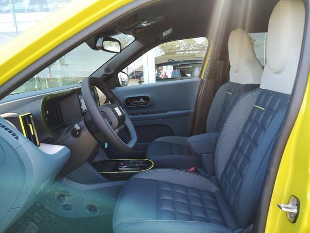 Fiat PANDA Grande La Prima 11 kW 44 kWh | Op voorraad | Full Option | Winter pack | Camera |