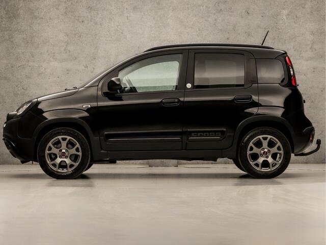 Fiat PANDA 1.0 Cross Sport (NAVIGATIE, CLIMATE, TREKHAAK, GETINT GLAS, SPORTSTOELEN, CRUISE, LM VELGEN, PARKEERSENSOREN, ELEK RAMEN, NIEUWE APK, NIEUWSTAAT)