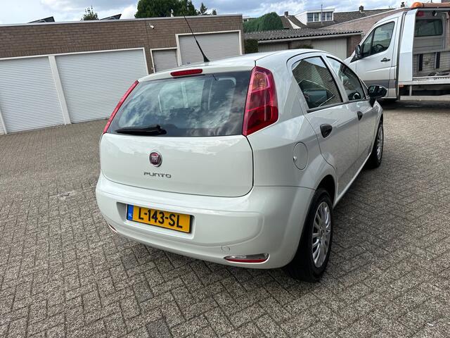 Fiat PUNTO Evo 1.2 Street *AIRCO*5Drs*4-Cylinder!!!*RIJKLAAR INCL 6mnd GARANTIE*