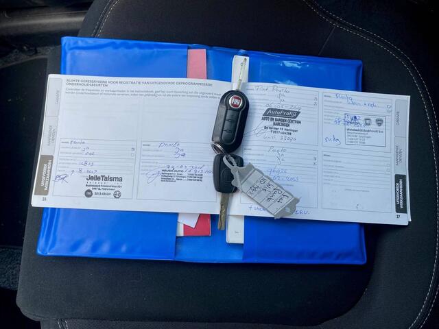 Fiat PUNTO Evo BWJ 12-2016 | 0.9 100PK TwinAir Lounge | CLIMA | TREKHAAK | CRUISE | PDC | PRIVACY GLASS | LICHTMETAAL | MP3 |