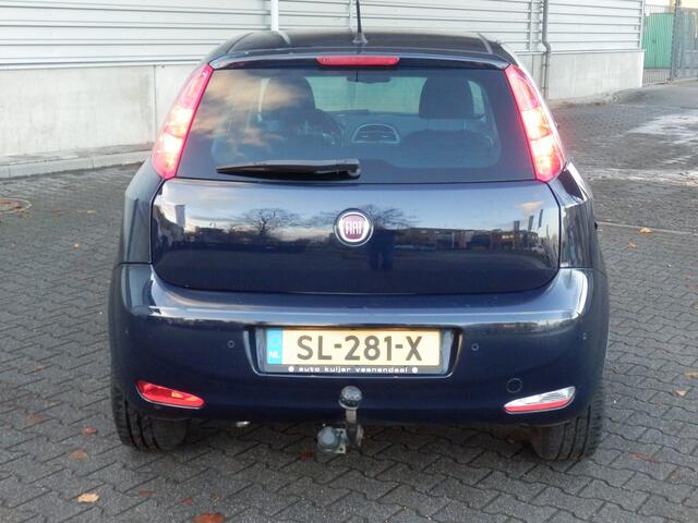 Fiat PUNTO 100 pk. Sempre 5 drs. I Trekhaak I Aut. airco I Nav. I