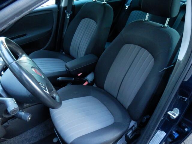 Fiat PUNTO 100 pk. Sempre 5 drs. I Trekhaak I Aut. airco I Nav. I