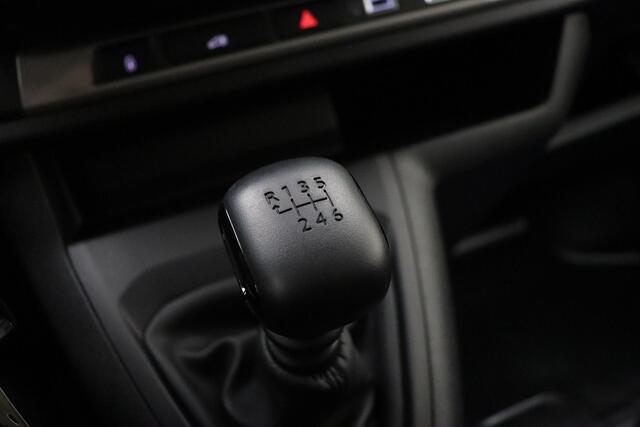 Fiat SCUDO 2.0 Diesel 145 S&S L2 | NIEUW | Trekhaak | Navigatie | Comfort tussenwand | Houtenafwerking laadruimte | Parkeersensoren | 3-zitplaatsen