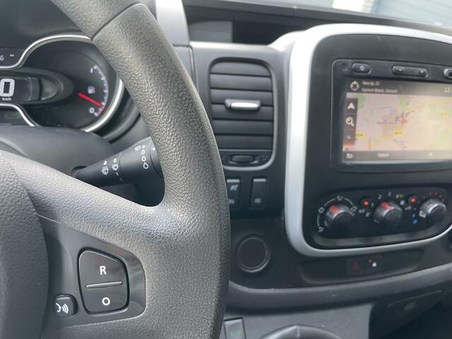 Fiat TALENTO 1.6 MJ EcoJet L2H1 Basis Airco - Zijschuifdeur rechts - tussenschot volledig- zijwandbetimmering - achteruitrij camera - navigatie - 2 zitplaatsen rechtsvoor - sidebar - bluetooth - cruise control - Houten laadvloer