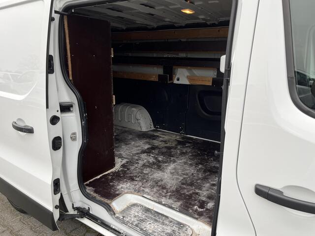 Fiat TALENTO 1.6 MJ EcoJet L2H1*A/C*HAAK*NAVI*CRUISE*TEL*3PERS*