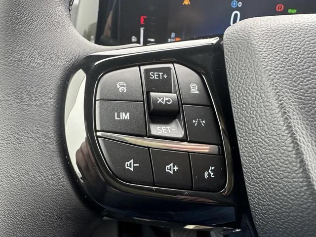 Ford E-Transit Cust. 320 L2H1 Limited 65 kWh 218pk | VOORRAAD | Inklapbare trekhaak | 17 inch lichtmetalen velgen (Carbonised Grey) | Driver Assistent Pack Premium | AGM accu | 3-fase laadkabel mode 3 32A, 10 meter | Centrale dubbele vergrendeling | Vehicle Integration